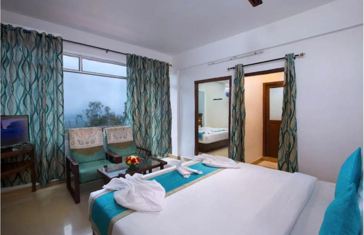 Lazo Golden Valley Resort , ムンナル