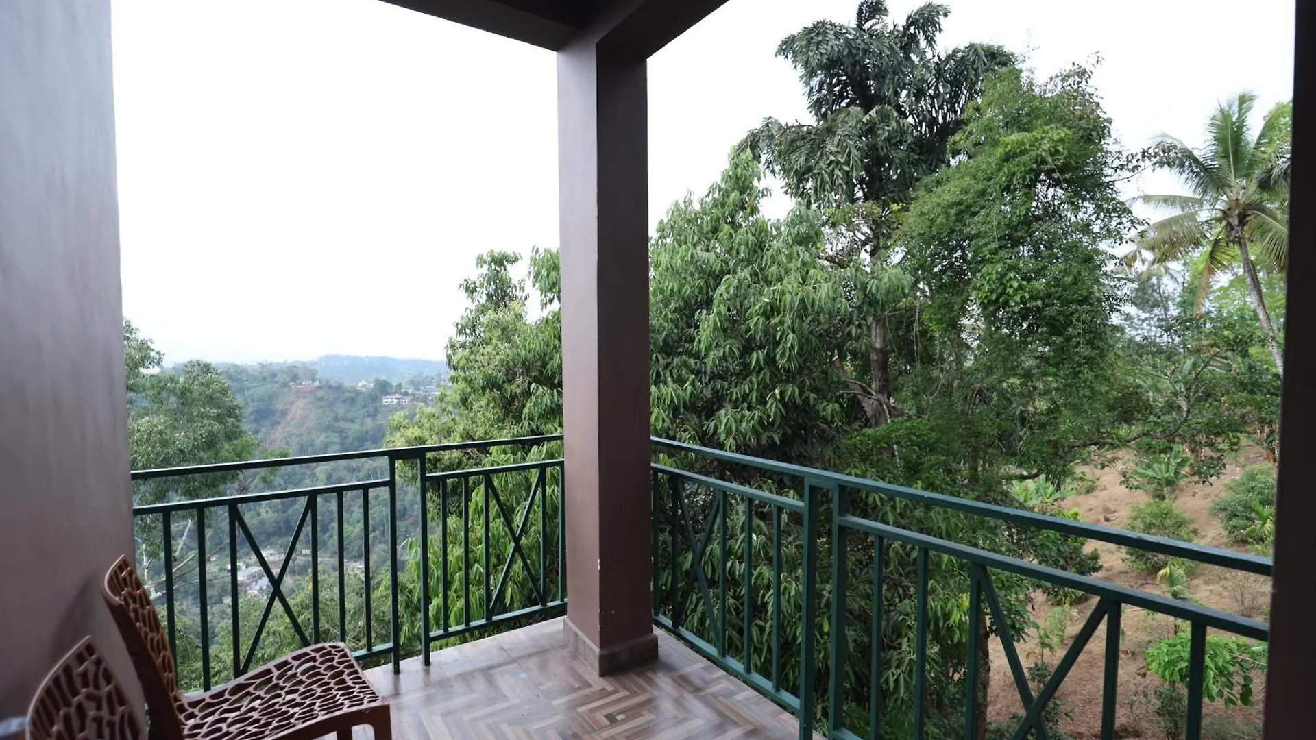 Lazo Golden Valley Resort , Munnar