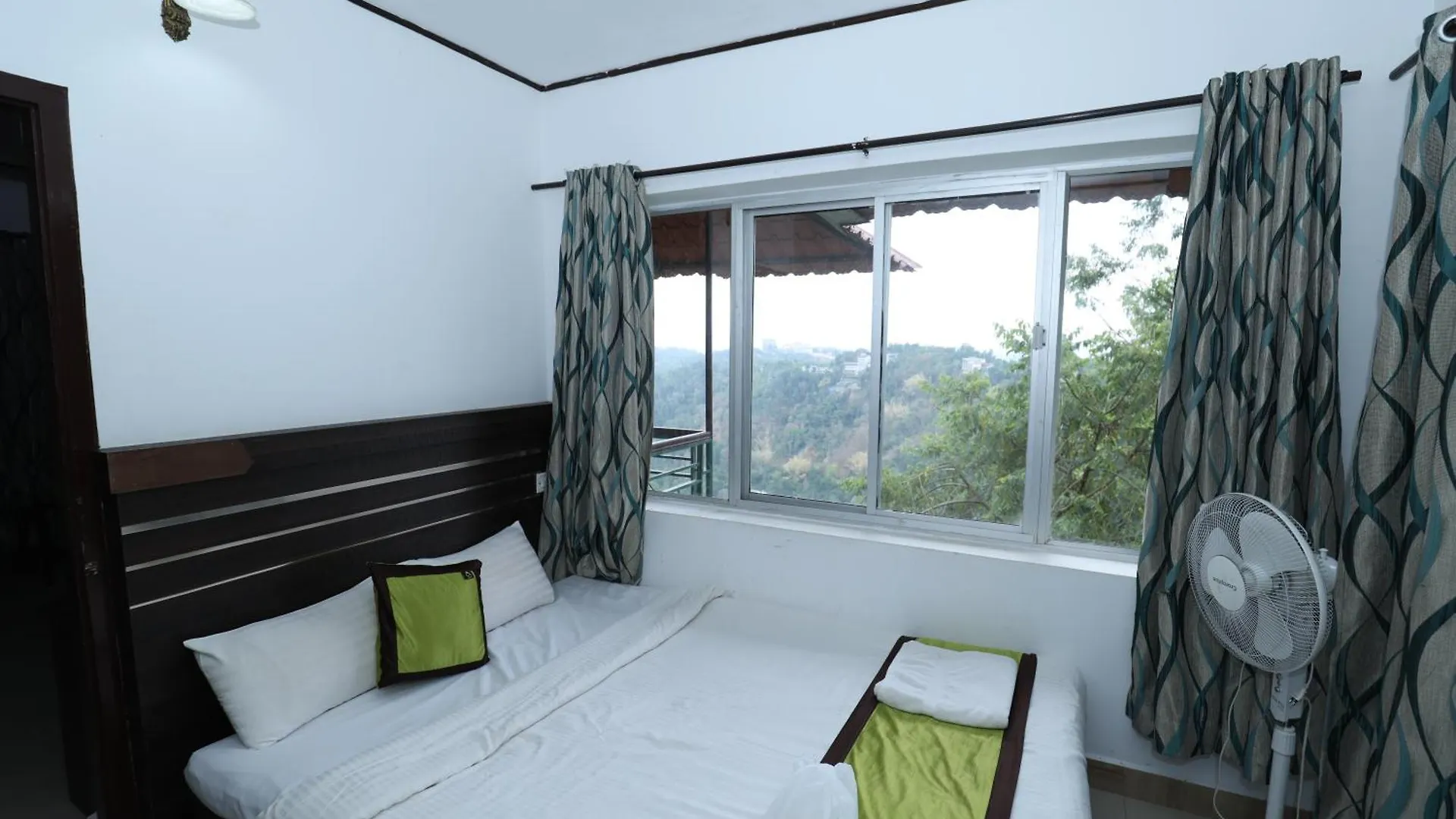 Lazo Golden Valley Resort , Munnar Hotel